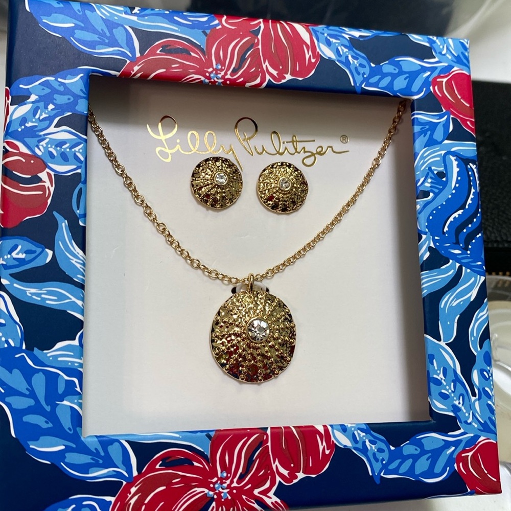 Lilly Pulitzer Low Tide Navy Necklace & Earring Set~